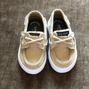 Toddler sperry’s